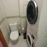 Rum i privatbostad W Lodzi, Komfortowe Pokoje, Wielkopolska 39