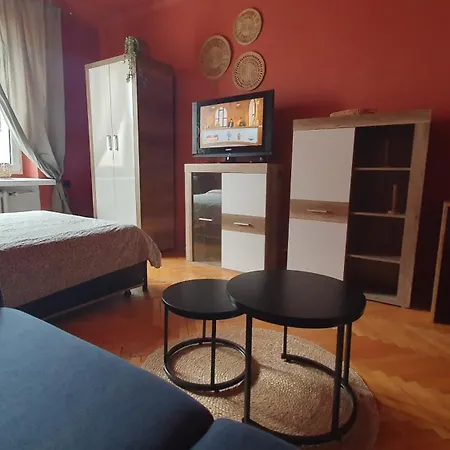 W Lodzi, Komfortowe Pokoje, Wielkopolska 39 Łódź