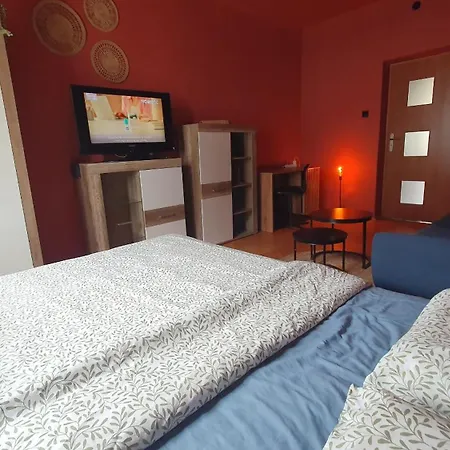W Lodzi, Komfortowe Pokoje, Wielkopolska 39 منزل للإقامة وودج