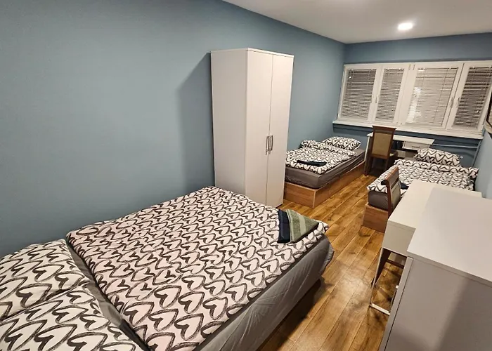 W Lodzi, Komfortowe Pokoje, Wielkopolska 39 Quarto em Acomodações Particulares Łódź