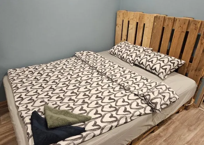 W Lodzi, Komfortowe Pokoje, Wielkopolska 39 *